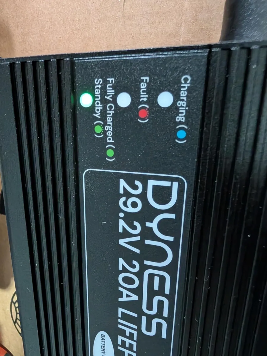 Dyness 29.2V 20A Batterieladegerät 24V LiFePO4 3-stufig